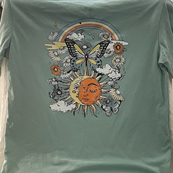 Tops - Mint Green Sun/Moon T-Shirt